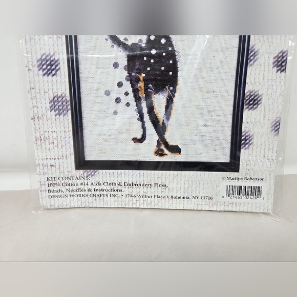 Design Works Craft Jasper the Cat Counted Cross Stitch Kit 10x14 Red Beaded Rose - Picture 3 of 7